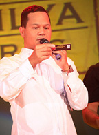 Me in Barong Tagalog by leonkeekstra
